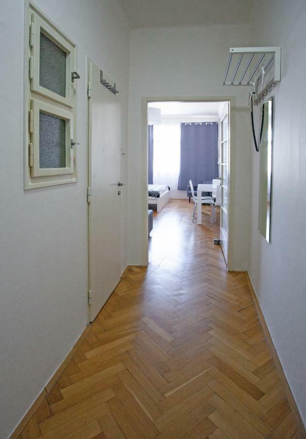 Casa Anna Apartment Opletalova プラハ エクステリア 写真